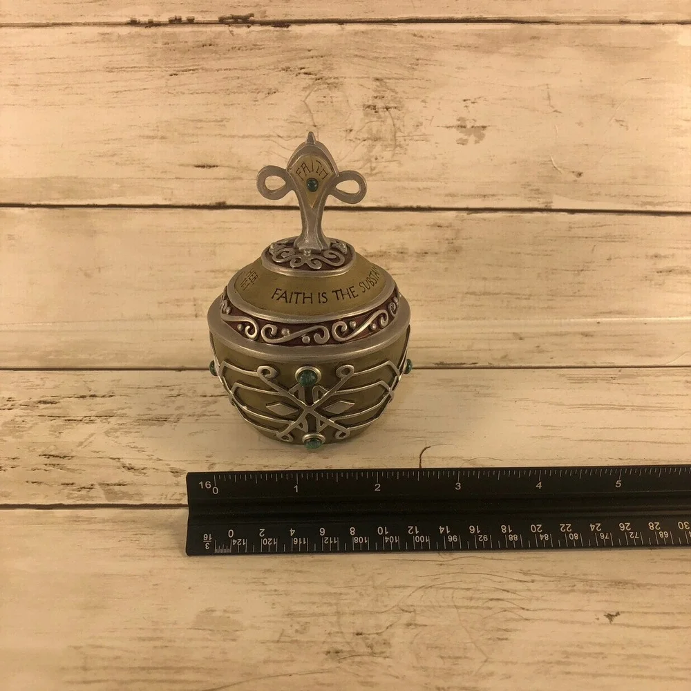 UDC 2001 Faith‎ Trinket Box Hebrews 11:1 Religious Keepsake Resin Silver Tone